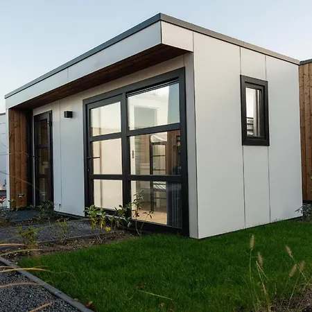 House With Three Bathrooms, On A Holiday Park Nieuw-Loosdrecht